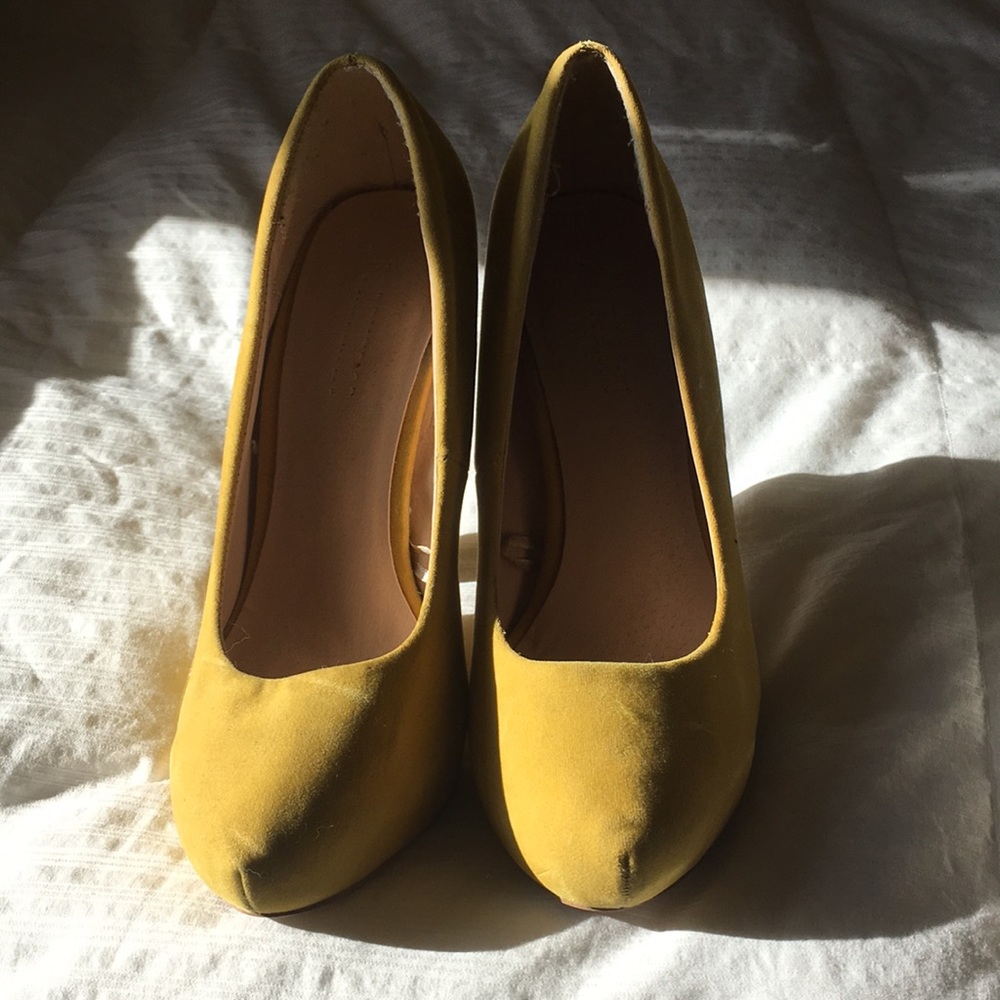 Yellow heels